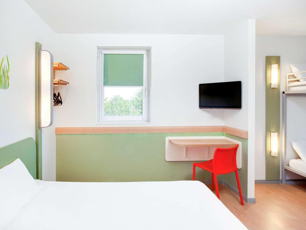 Ibis Budget Clermont Ferrand Centre Montferrand Екстериор снимка